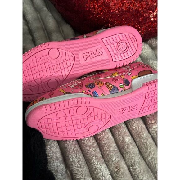 Fila x kawaii sweets sz 7 pink candy ice cream low top sneakers - Picture 7 of 11